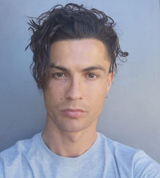 https://voguehairstyle.com/cristiano-ronaldo-hairstyle/