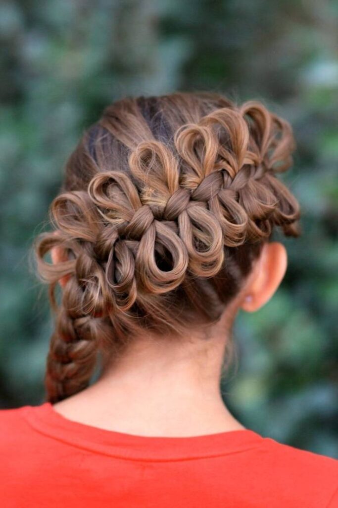 https://voguehairstyle.com/50-easter-hairstyles/