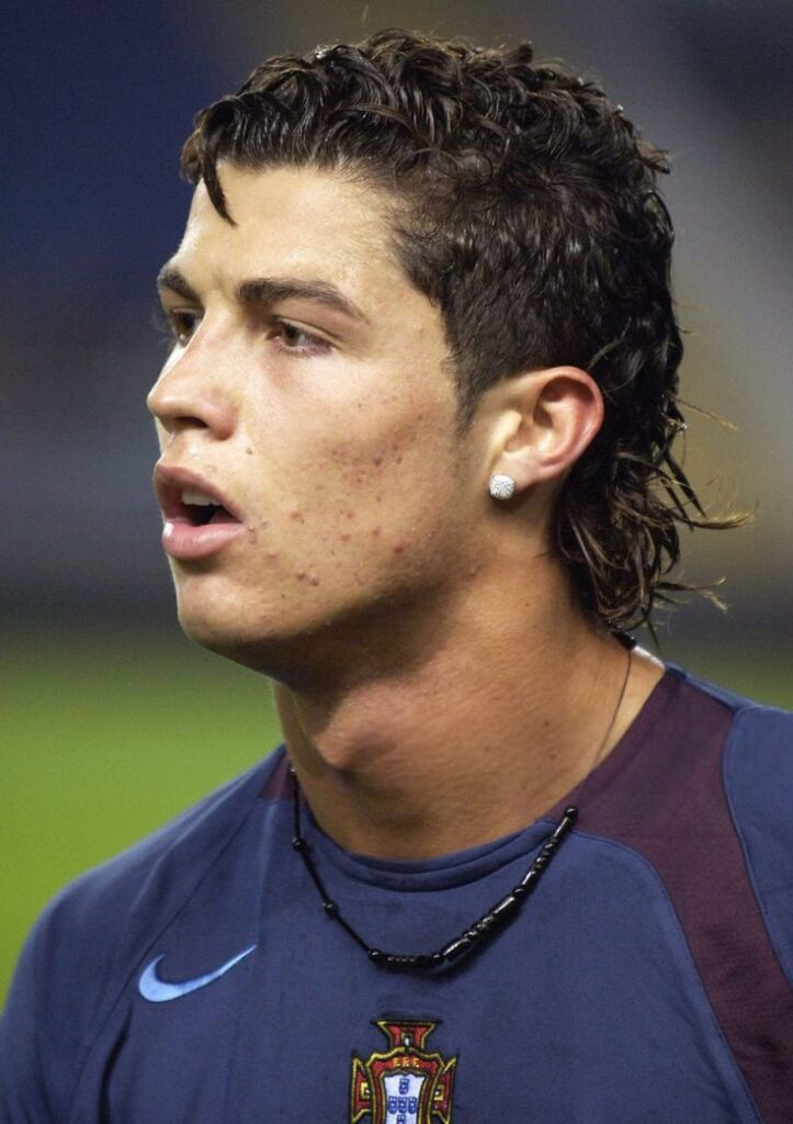 https://voguehairstyle.com/cristiano-ronaldo-hairstyle/